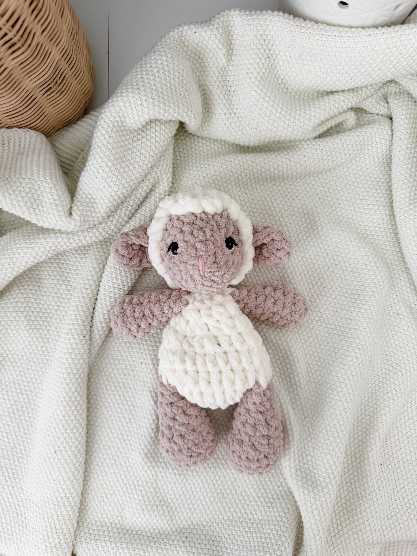 Lamb Lovey