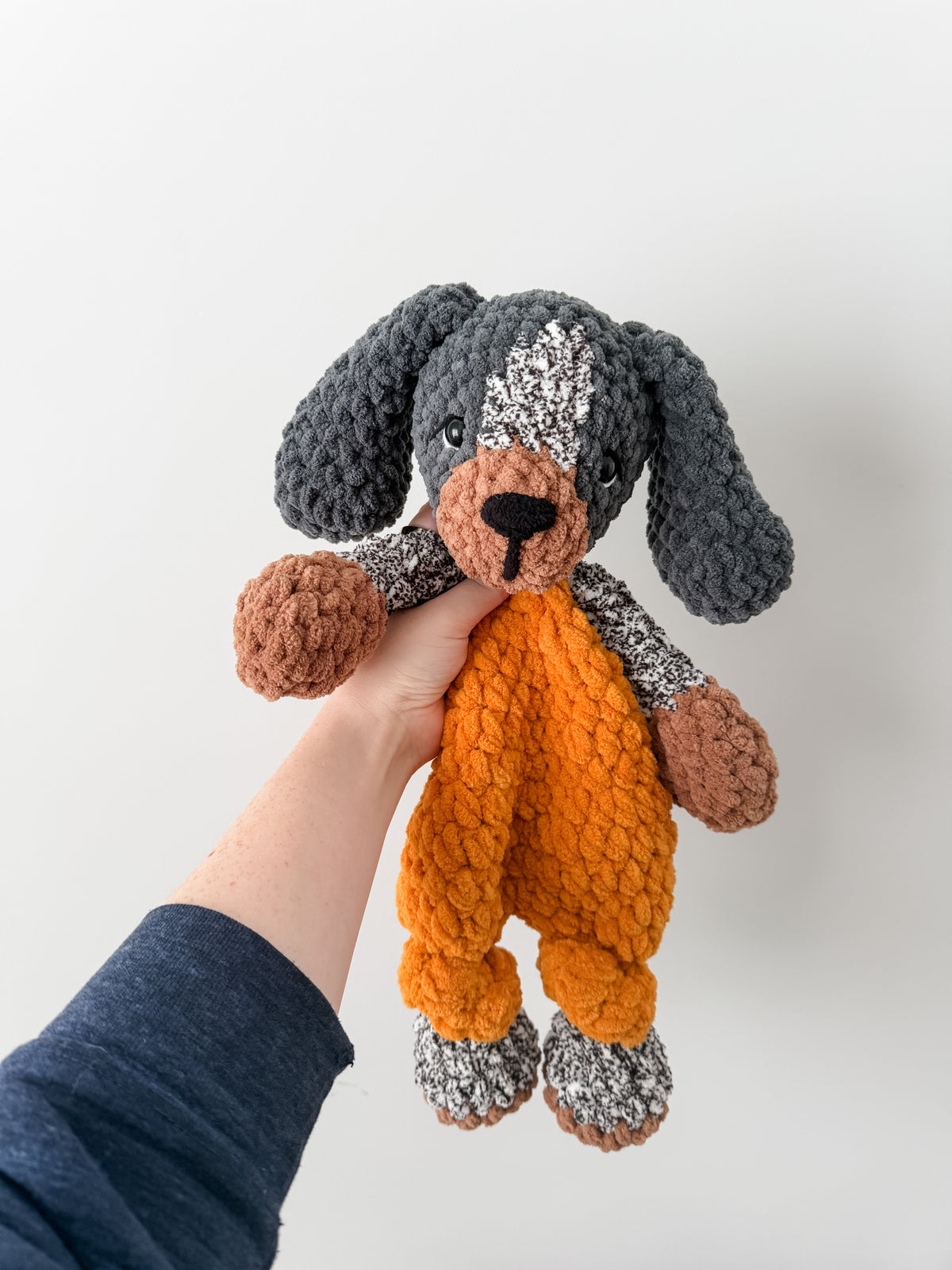 Smokey Dog Lovey