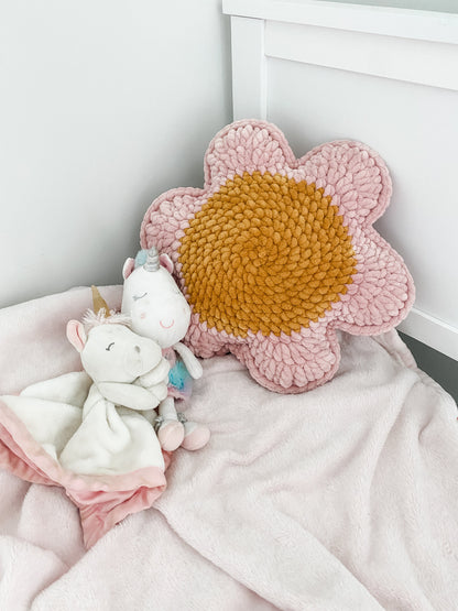 Daisy Days Pillow Crochet Pattern